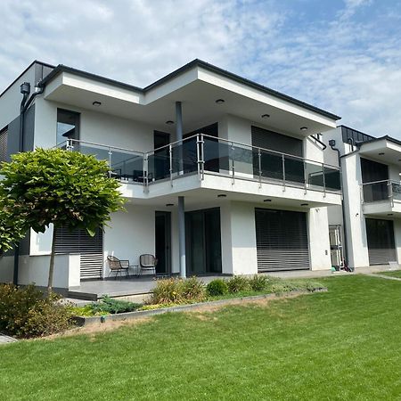 Modern Living In Budapest Exterior photo
