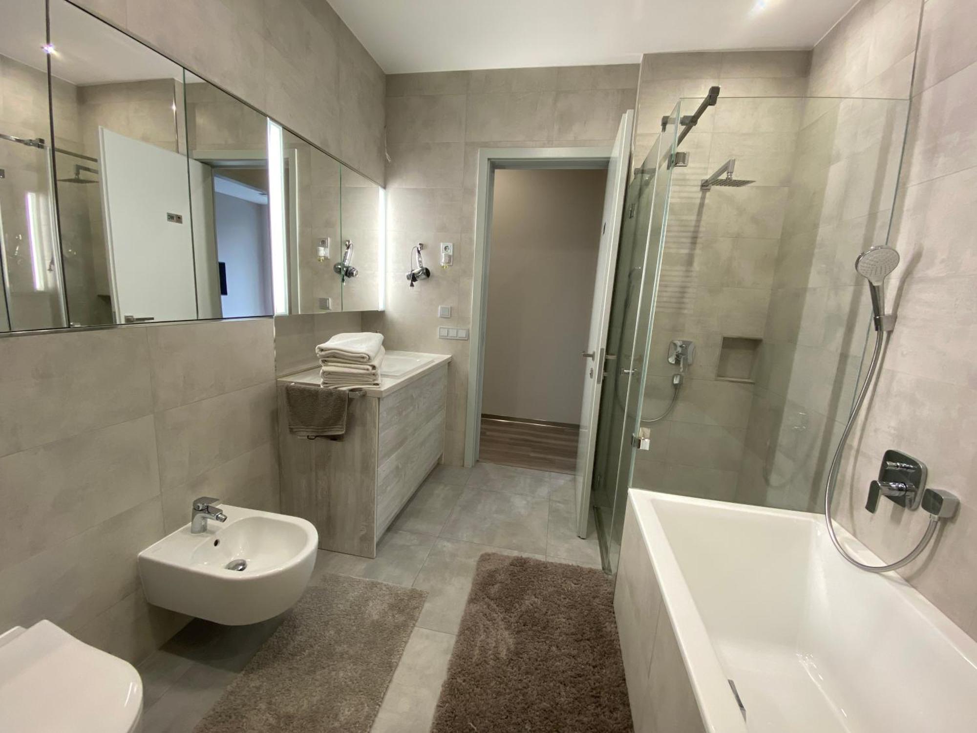 Modern Living In Budapest Exterior photo